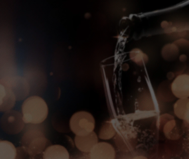 光のぼかしとともにコップに注がれる飲み物の美しいめくばりシーン