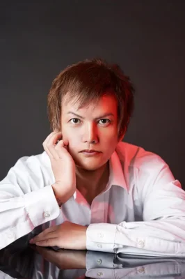 及川晃（Akira Oikawa）